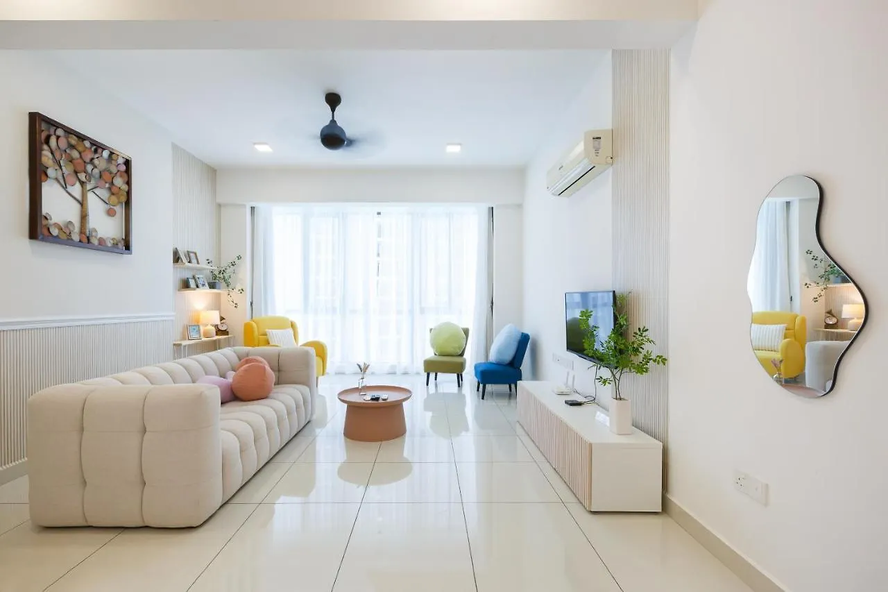 Апартаменты The Jazz Serviced Suites Tanjung Tokong