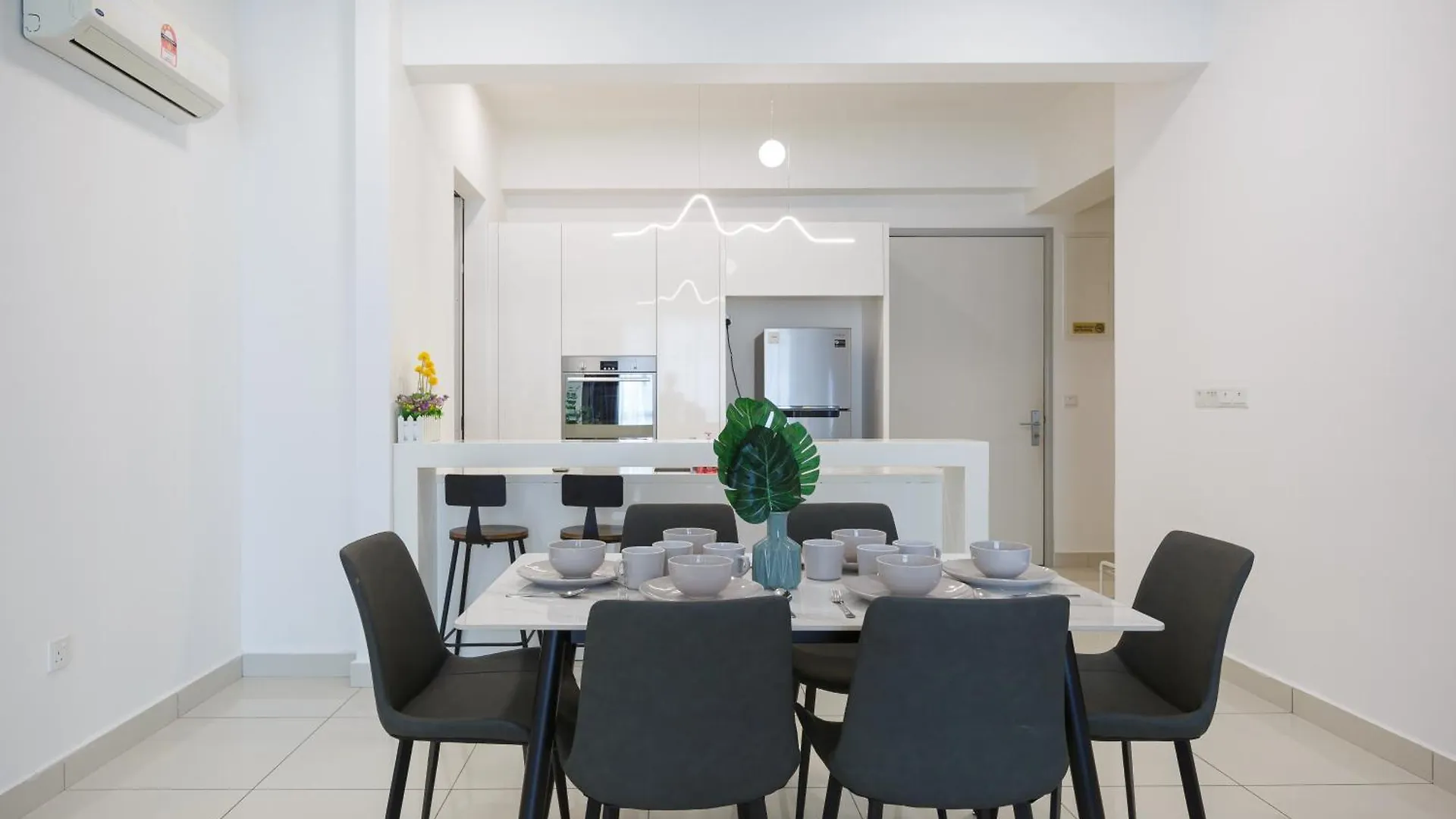 Апартаменты The Jazz Serviced Suites Tanjung Tokong