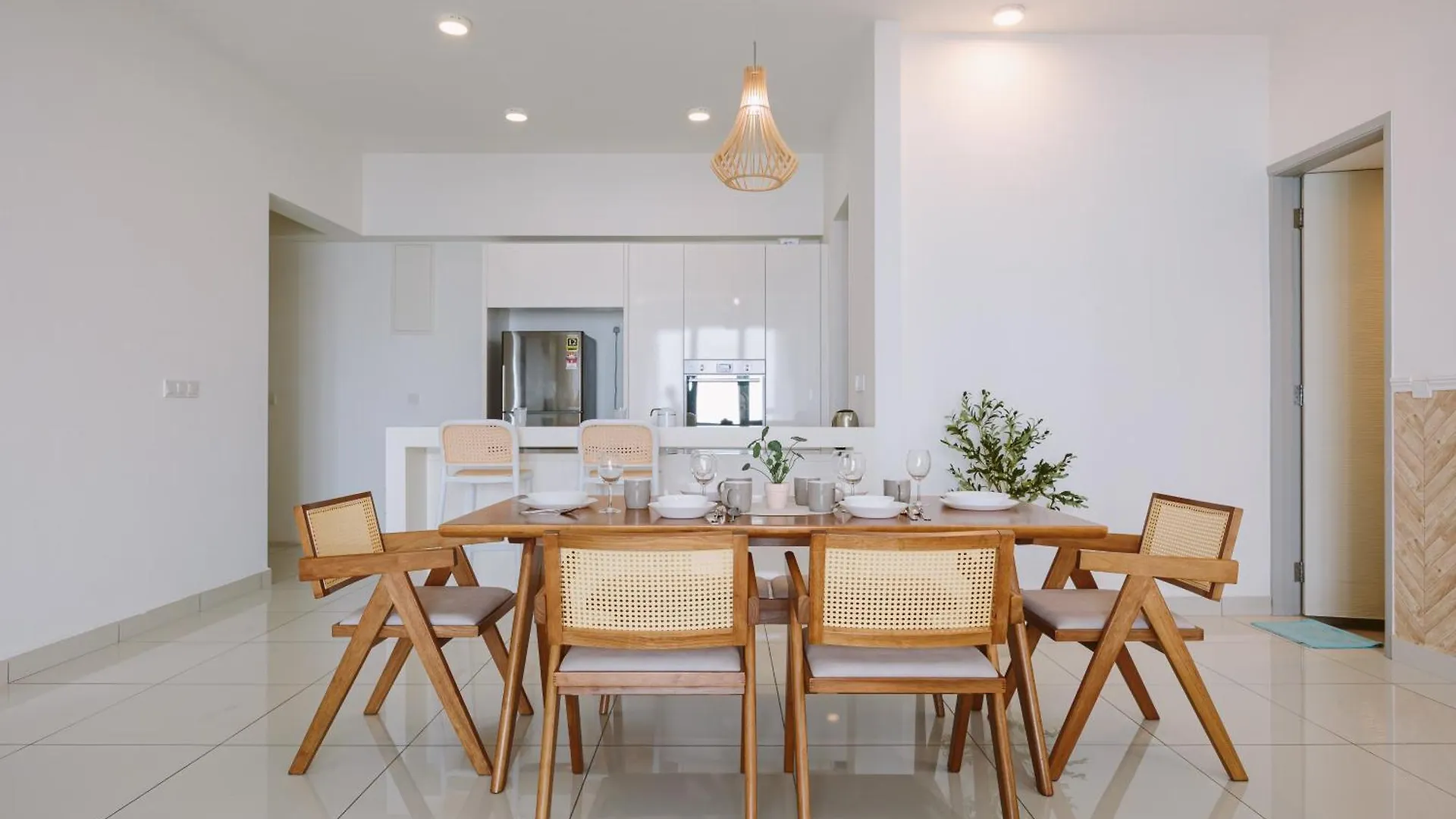 Апартаменты The Jazz Serviced Suites Tanjung Tokong